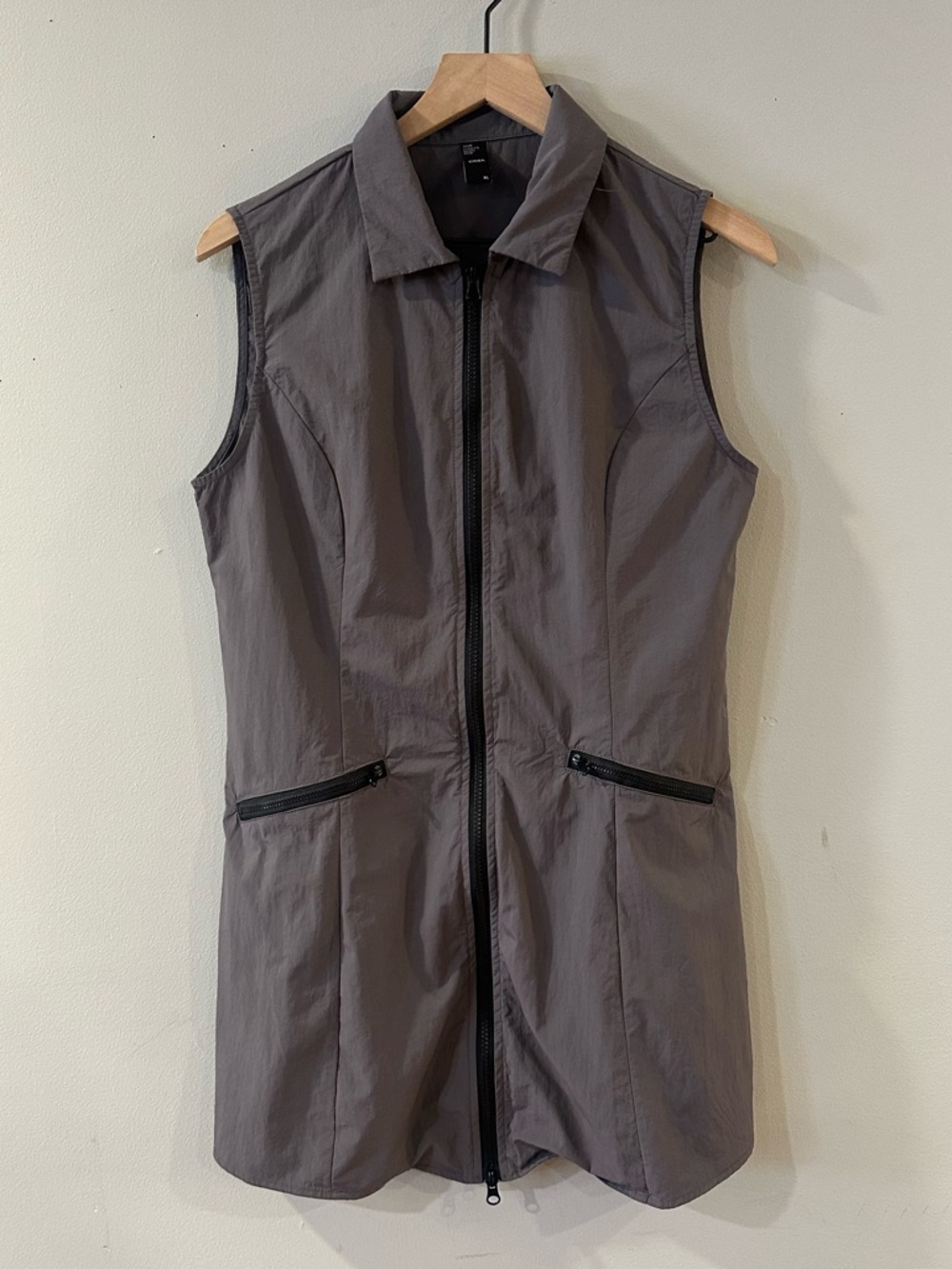 Cider Sleeveless Windbreaker Zip-Front Mini Dress in Gray
